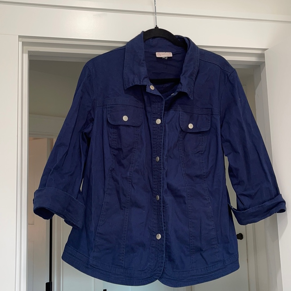 Casual navy blue jacket